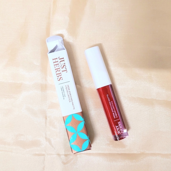 Just Herbs Liquid Matte Lipstick - Picture 2 of 4